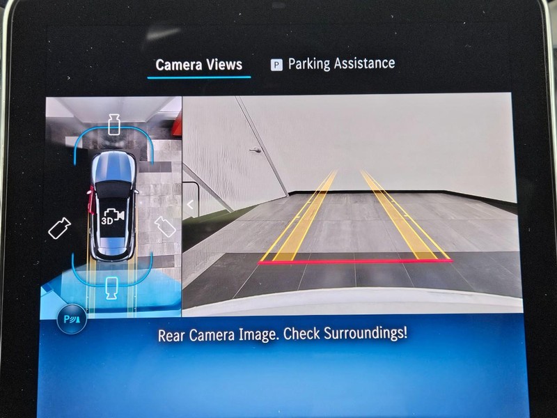 Mercedes-Benz GLC Vehicle Image 14