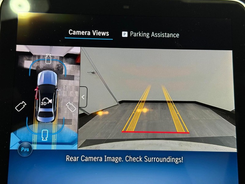 Mercedes-Benz C-Class Vehicle Image 14