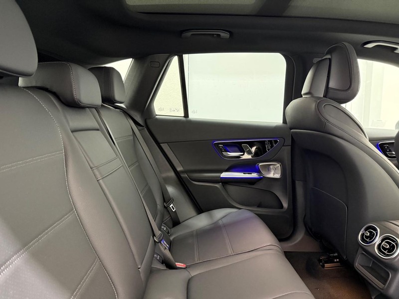 Mercedes-Benz GLC Vehicle Image 5