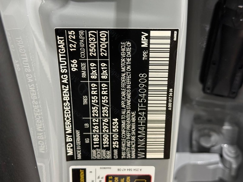 Mercedes-Benz GLC Vehicle Image 18