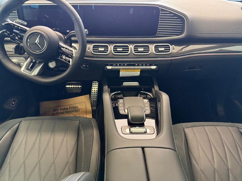 Mercedes-Benz GLE Vehicle Image 6