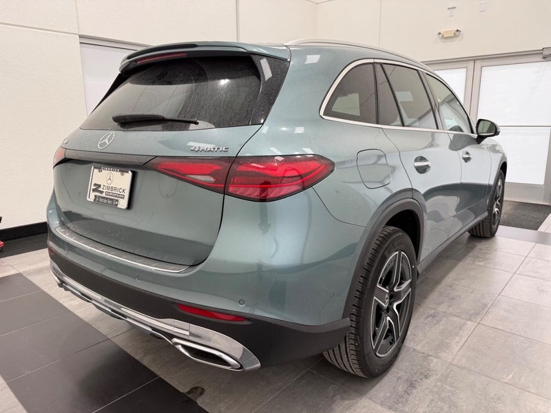 Mercedes-Benz GLC Vehicle Image 2