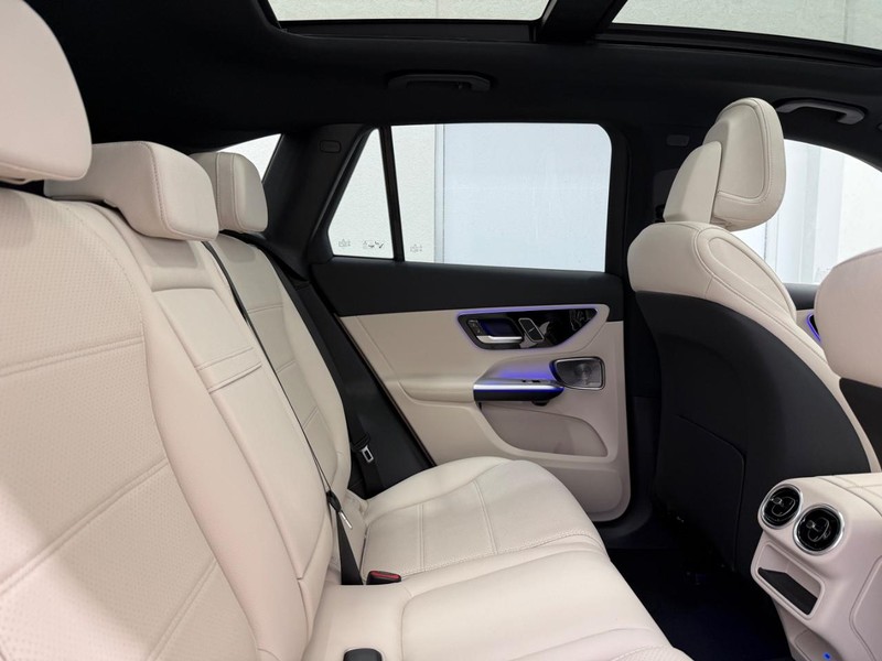 Mercedes-Benz GLC Vehicle Image 5