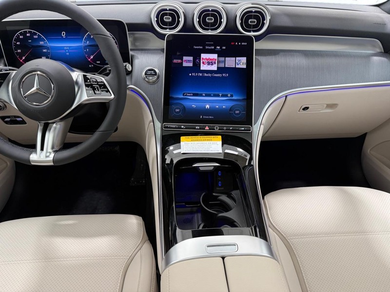 Mercedes-Benz GLC Vehicle Image 6