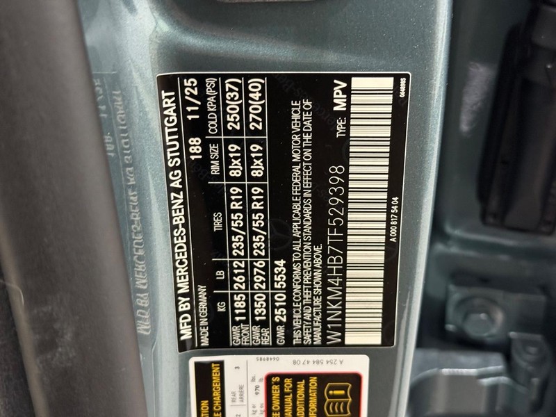 Mercedes-Benz GLC Vehicle Image 18