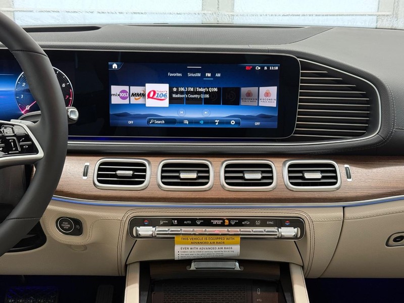 Mercedes-Benz GLE Vehicle Image 7