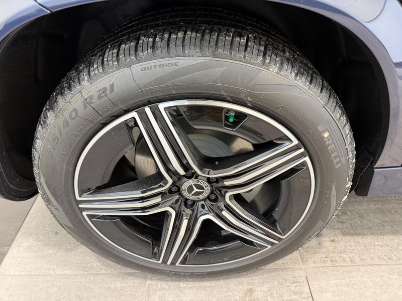 Mercedes-Benz GLE Vehicle Image 3