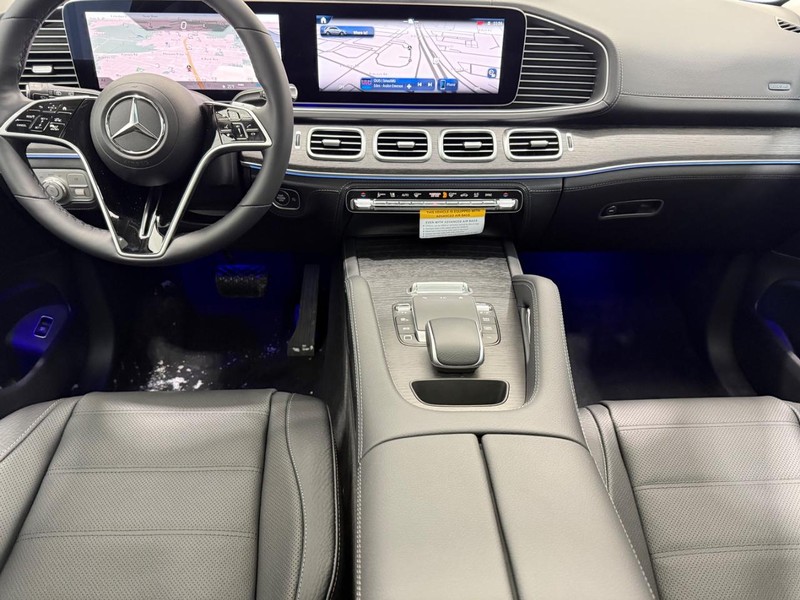 Mercedes-Benz GLE Vehicle Image 6