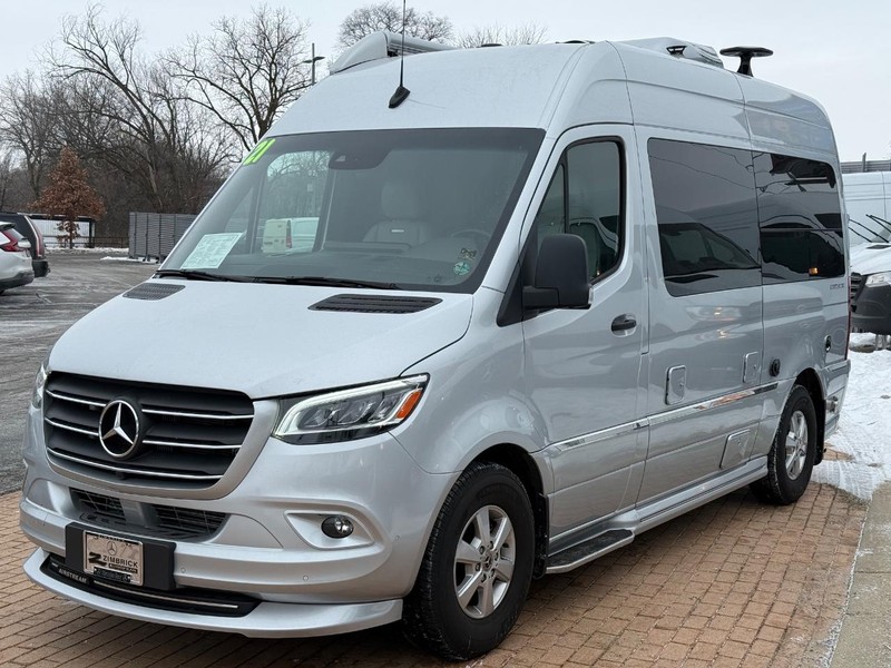 Mercedes-Benz Sprinter Cargo Van Vehicle Image 7
