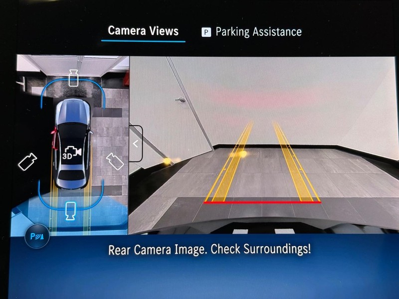 Mercedes-Benz C-Class Vehicle Image 17
