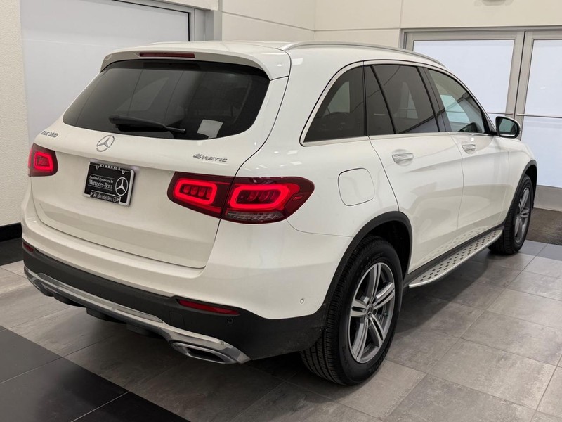 Mercedes-Benz GLC Vehicle Image 2