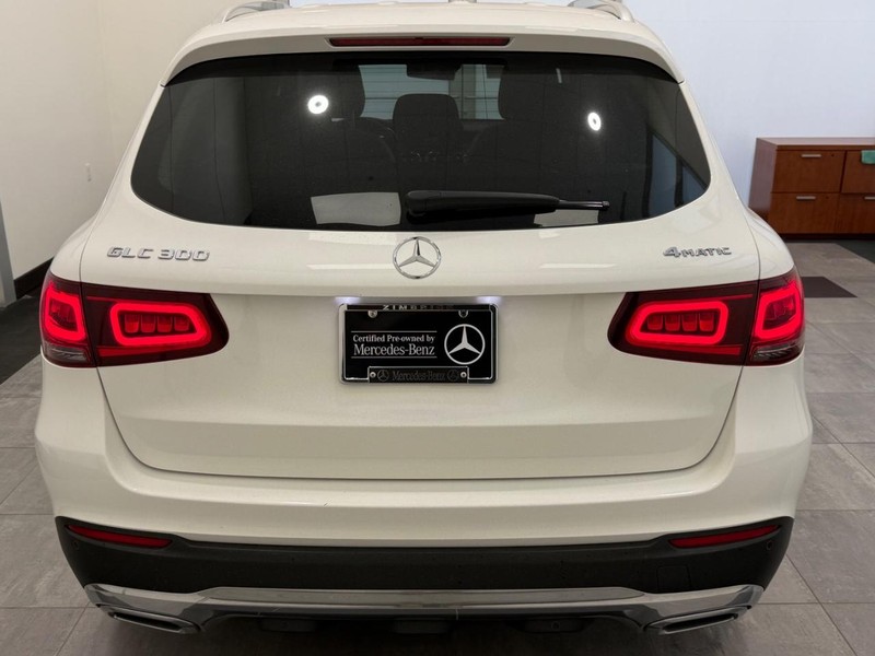Mercedes-Benz GLC Vehicle Image 3