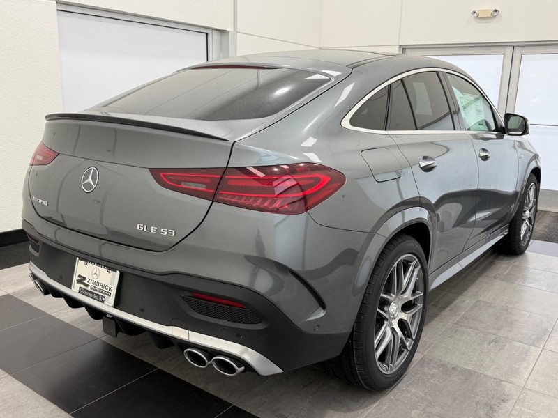 Mercedes-Benz GLE Vehicle Image 2