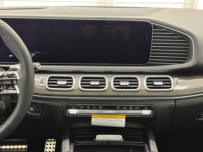 Mercedes-Benz GLE Vehicle Image 7