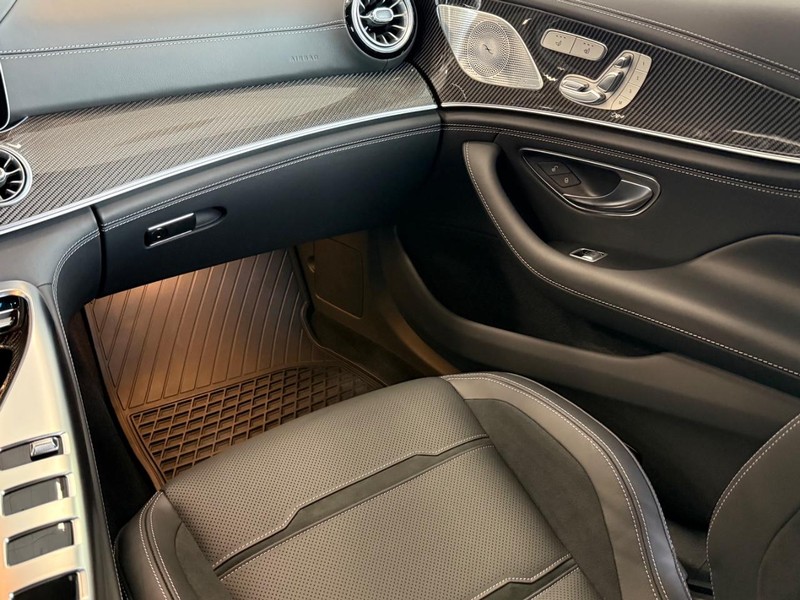 Mercedes-Benz AMG GT Vehicle Image 9