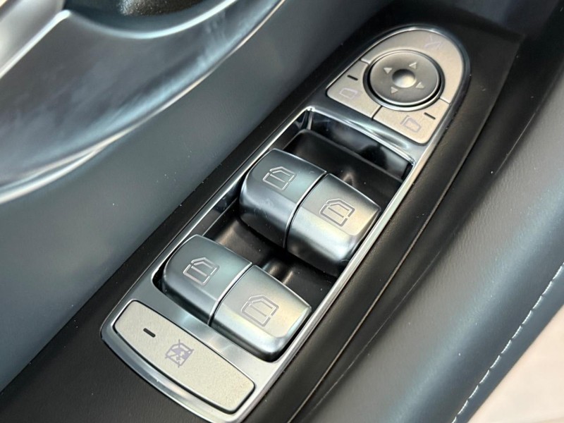 Mercedes-Benz AMG GT Vehicle Image 15