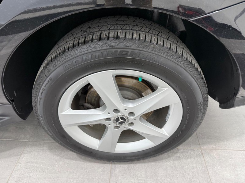 Mercedes-Benz GLE Vehicle Image 5