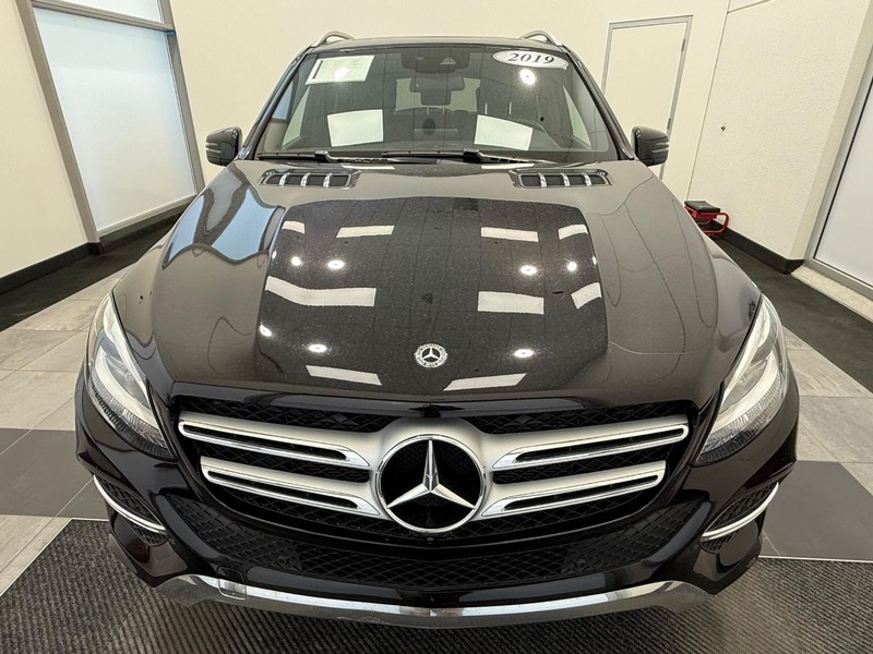 Mercedes-Benz GLE Vehicle Image 7