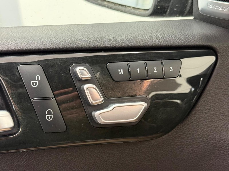 Mercedes-Benz GLE Vehicle Image 13