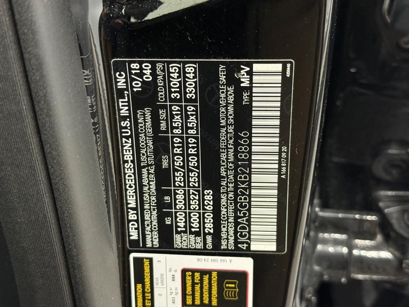 Mercedes-Benz GLE Vehicle Image 21