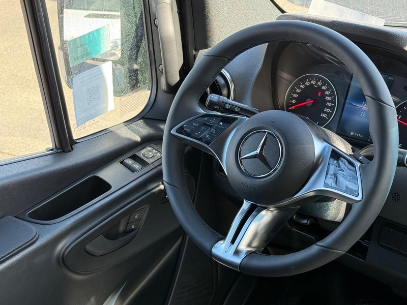 Mercedes-Benz Sprinter Passenger Van Vehicle Image 10