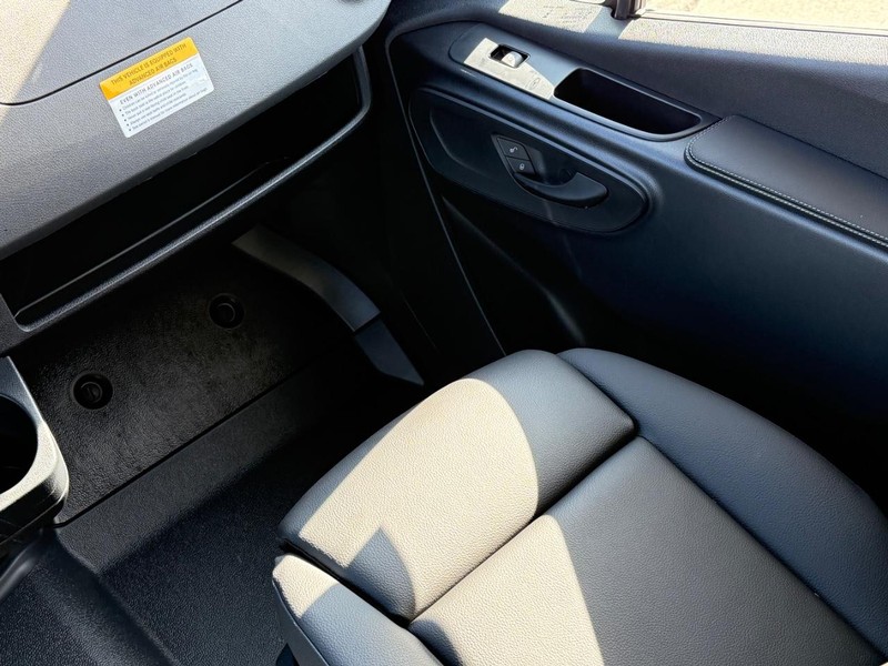 Mercedes-Benz Sprinter Passenger Van Vehicle Image 11