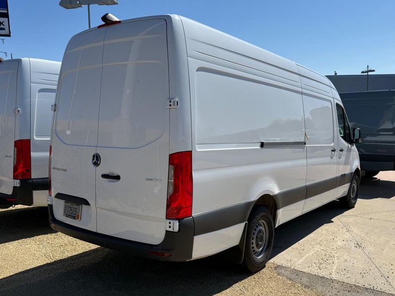 Mercedes-Benz Sprinter Cargo Van Vehicle Image 3