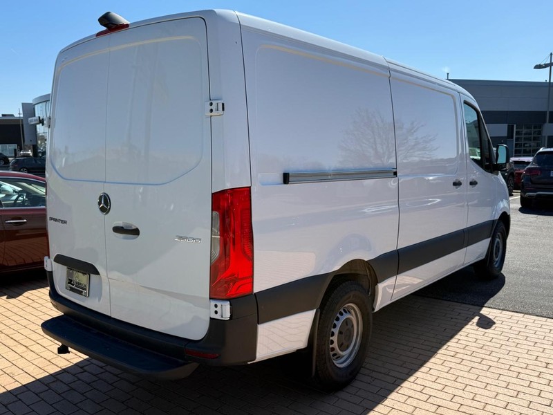 Mercedes-Benz Sprinter Cargo Van Vehicle Image 2