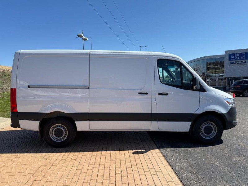 Mercedes-Benz Sprinter Cargo Van Vehicle Image 3