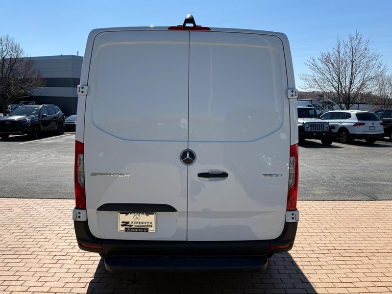 Mercedes-Benz Sprinter Cargo Van Vehicle Image 4