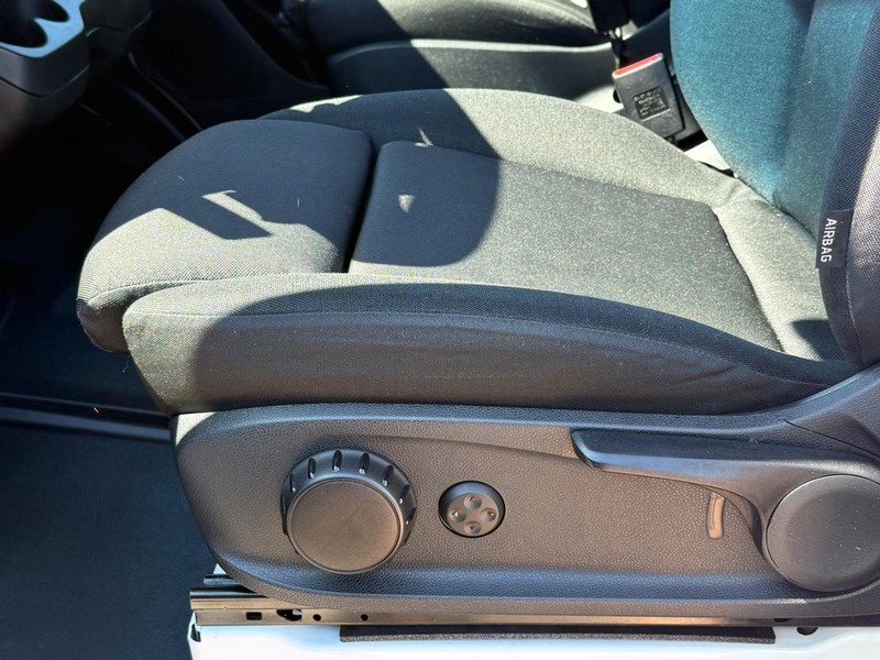 Mercedes-Benz Sprinter Cargo Van Vehicle Image 20