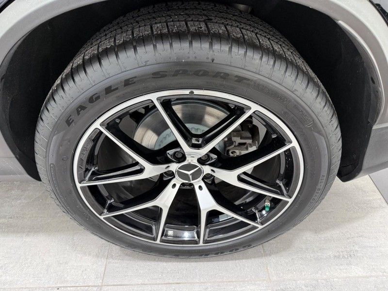 Mercedes-Benz GLC Vehicle Image 5