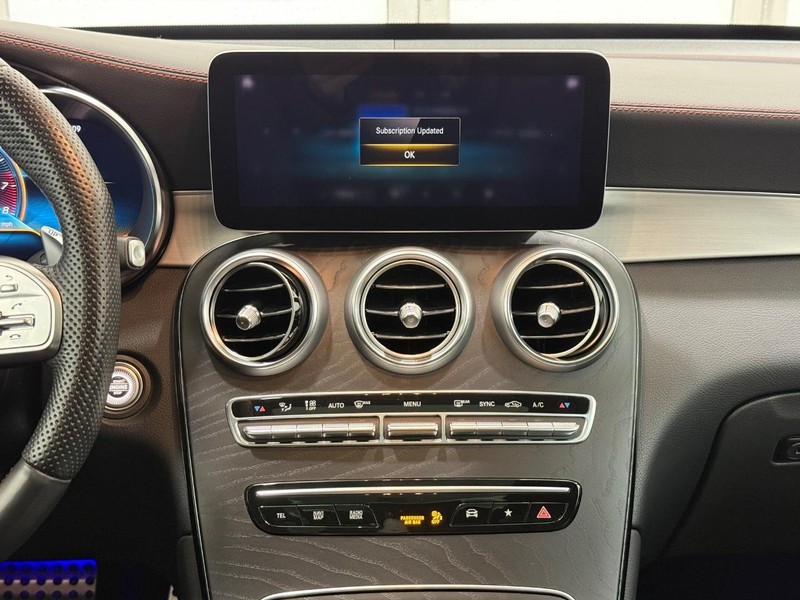 Mercedes-Benz GLC Vehicle Image 10