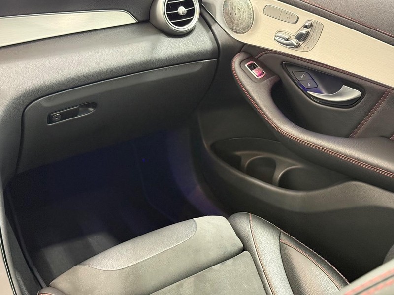 Mercedes-Benz GLC Vehicle Image 12