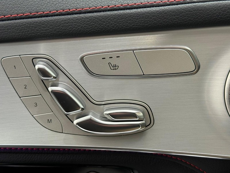 Mercedes-Benz GLC Vehicle Image 13