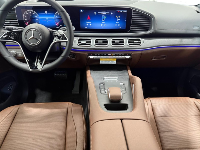 Mercedes-Benz GLE Vehicle Image 6