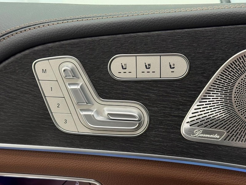 Mercedes-Benz GLE Vehicle Image 10