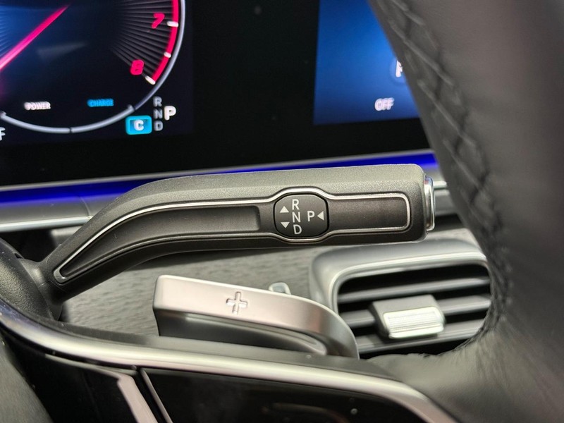 Mercedes-Benz GLE Vehicle Image 13