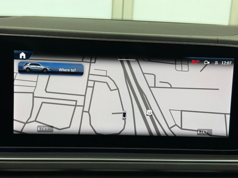 Mercedes-Benz GLE Vehicle Image 16