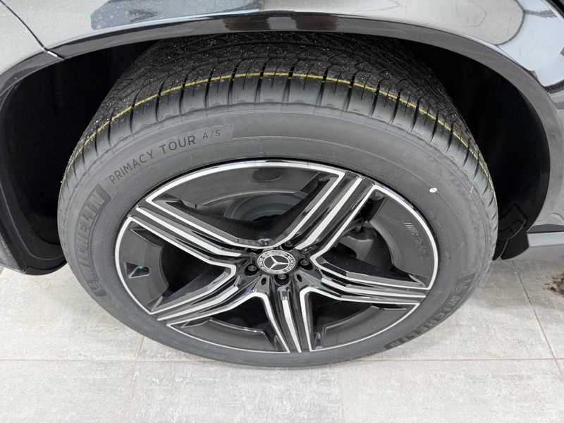 Mercedes-Benz GLE Vehicle Image 3