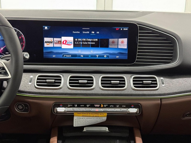 Mercedes-Benz GLE Vehicle Image 7