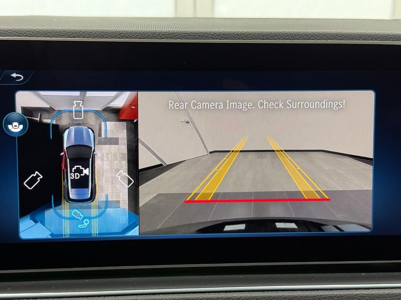 Mercedes-Benz GLE Vehicle Image 14