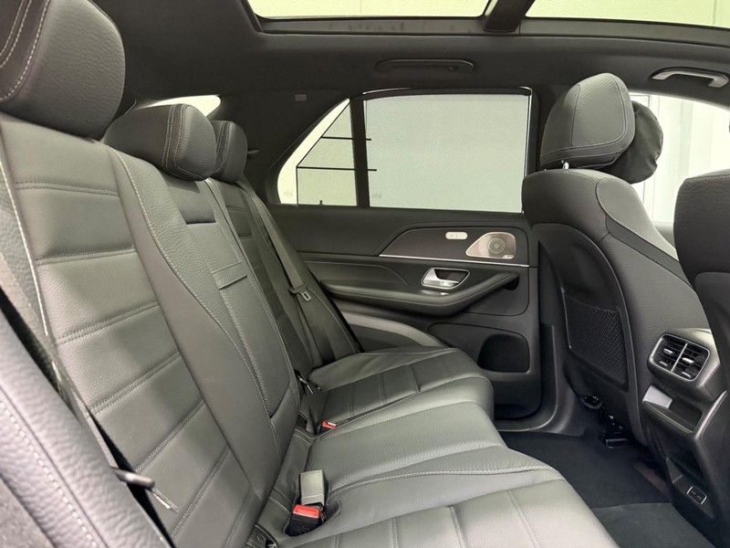 Mercedes-Benz GLE Vehicle Image 5