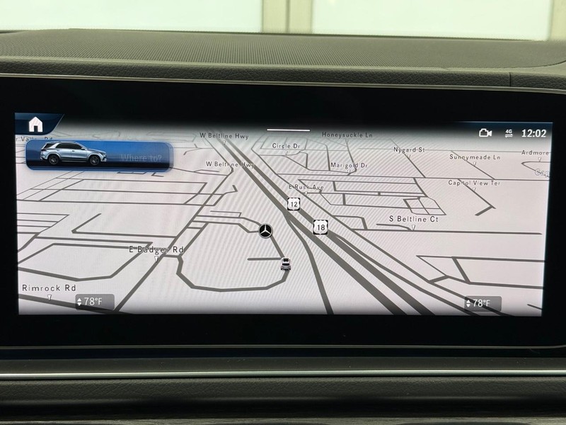 Mercedes-Benz GLE Vehicle Image 15