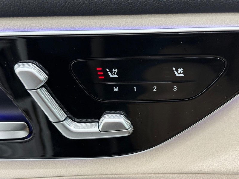 Mercedes-Benz GLC Vehicle Image 10