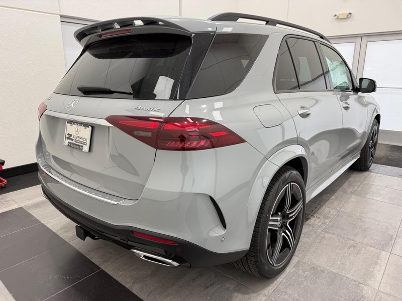 Mercedes-Benz GLE Vehicle Image 2