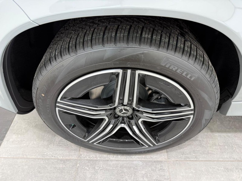 Mercedes-Benz GLE Vehicle Image 3