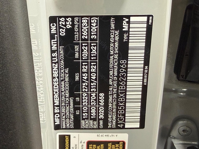 Mercedes-Benz GLE Vehicle Image 17