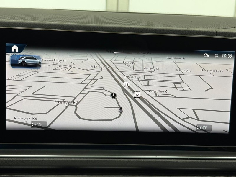 Mercedes-Benz GLE Vehicle Image 15