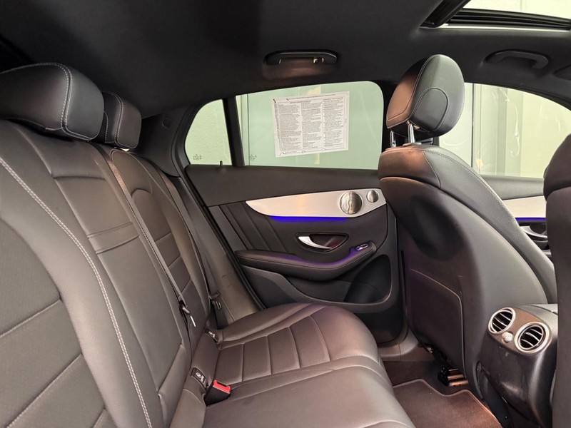 Mercedes-Benz GLC Vehicle Image 8